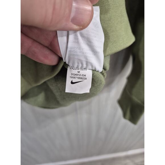 Women Nike Sweatshirt Pullover Size M Green Athletic Autumn Fall Festival Winter - Picture 5 of 7